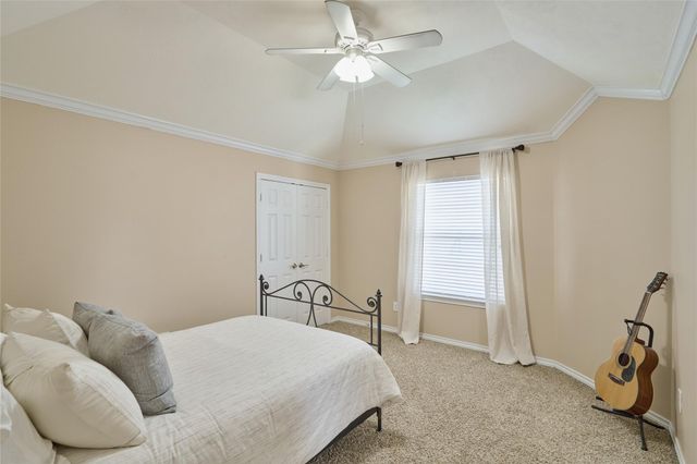 25207 Pineglen Terrace Drive, Spring, TX 77389