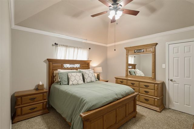 25207 Pineglen Terrace Drive, Spring, TX 77389