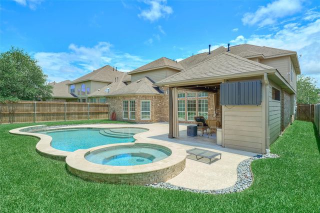 25207 Pineglen Terrace Drive, Spring, TX 77389