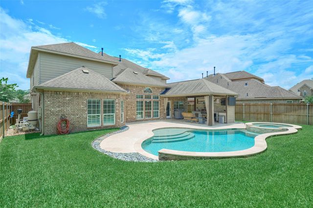 25207 Pineglen Terrace Drive, Spring, TX 77389