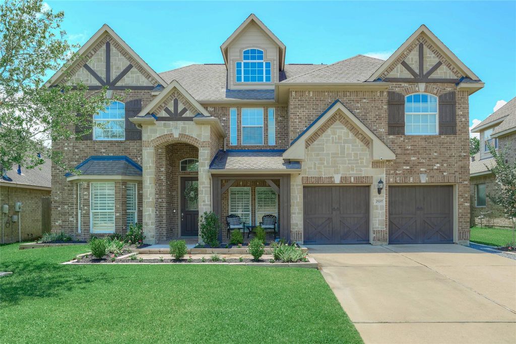 25207 Pineglen Terrace Drive, Spring, TX 77389