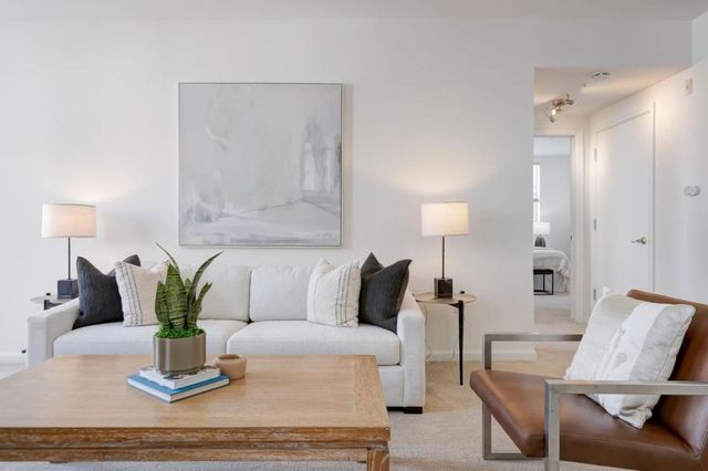 550 Ortega Avenue B330, Mountain View, CA 94040