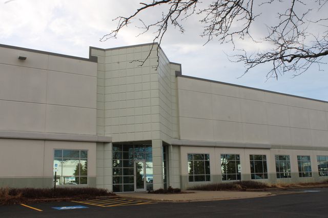 2012 Corporate Lane 132, Naperville, IL 60563