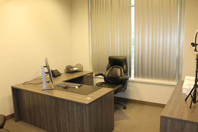 2012 Corporate Lane 132, Naperville, IL 60563