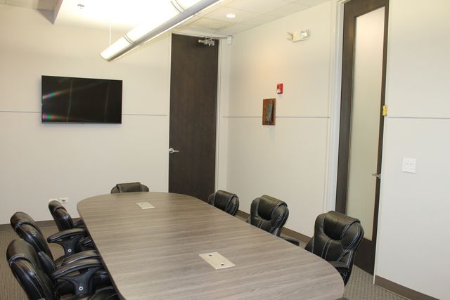 2012 Corporate Lane 132, Naperville, IL 60563