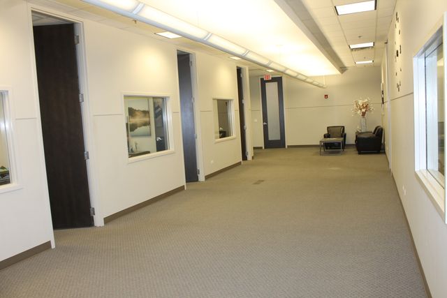 2012 Corporate Lane 132, Naperville, IL 60563