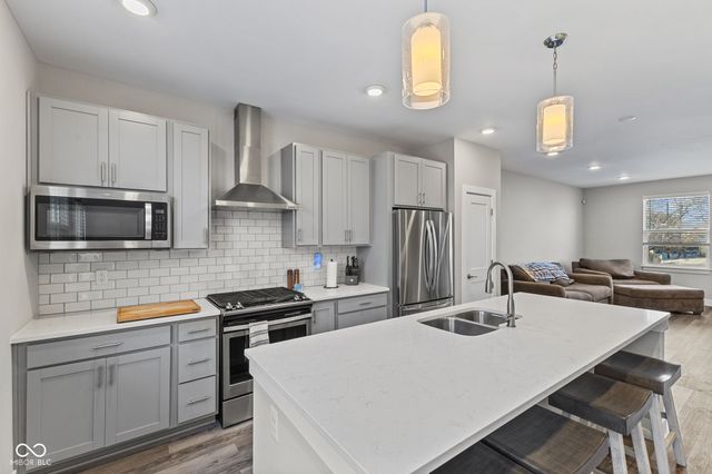 805 Bates Street, Indianapolis, IN 46202