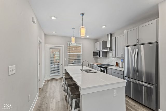 805 Bates Street, Indianapolis, IN 46202