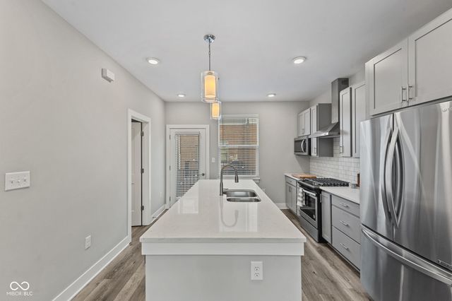 805 Bates Street, Indianapolis, IN 46202