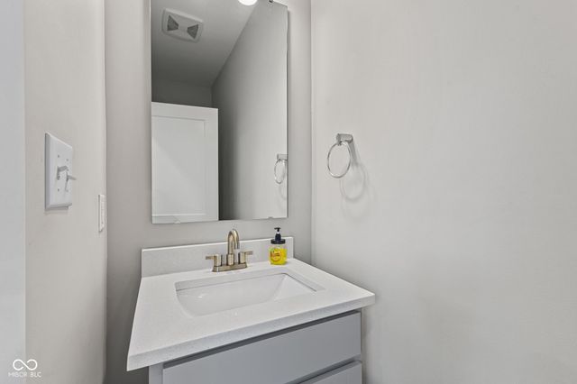 805 Bates Street, Indianapolis, IN 46202