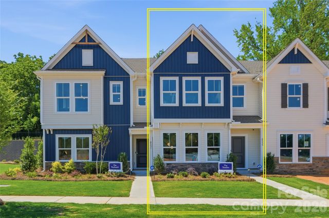 6561 Fire Lily Lane, Charlotte, NC 28216