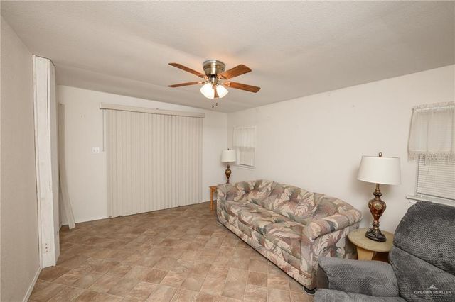 215 S Valley View Road 227, Donna, TX 78537