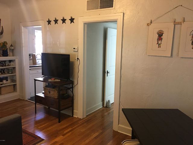 2201 N Edgemere Street, Phoenix, AZ 85006