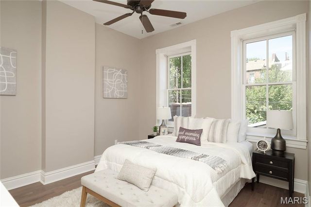 2307 S 11th Street, St Louis, MO 63104