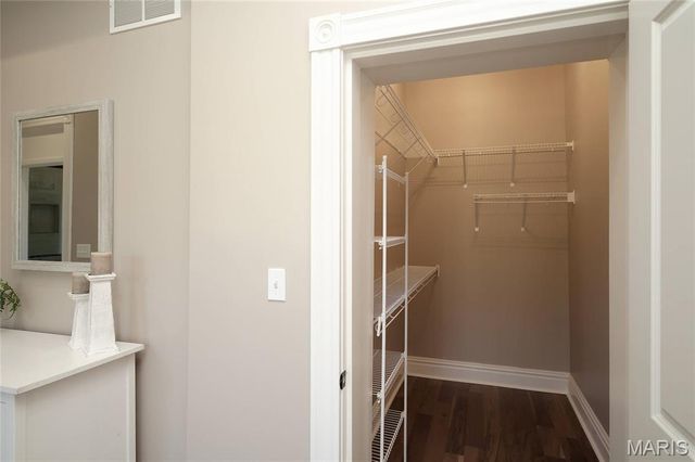 2307 S 11th Street, St Louis, MO 63104