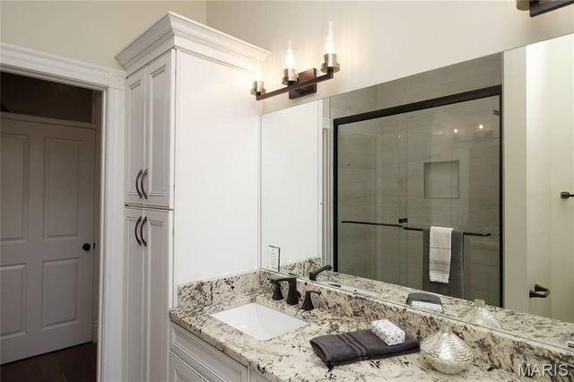 2307 S 11th Street, St Louis, MO 63104