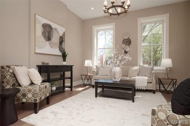 2307 S 11th Street, St Louis, MO 63104