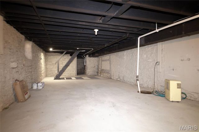 2307 S 11th Street, St Louis, MO 63104