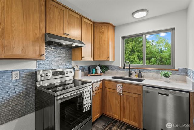 11818 193rd Avenue E, Bonney Lake, WA 98391