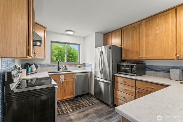 11818 193rd Avenue E, Bonney Lake, WA 98391