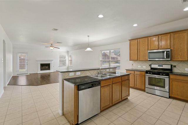 2213 Willow Creek Drive, Little Elm, TX 75068