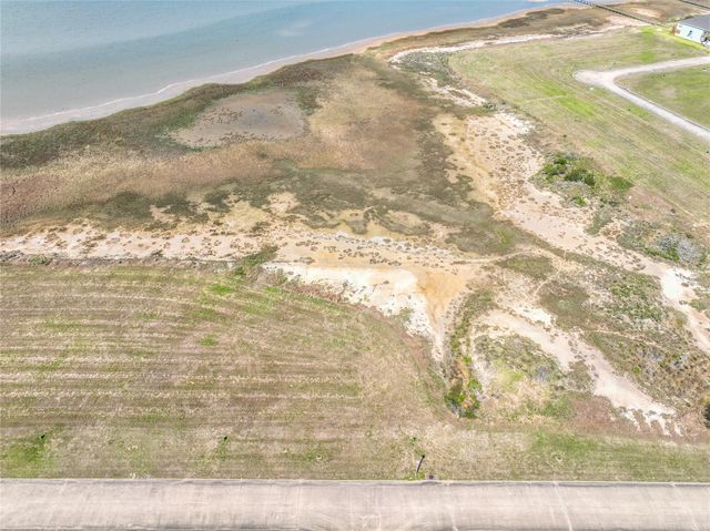 3204 Camp Hulen Drive, Palacios, TX 77465