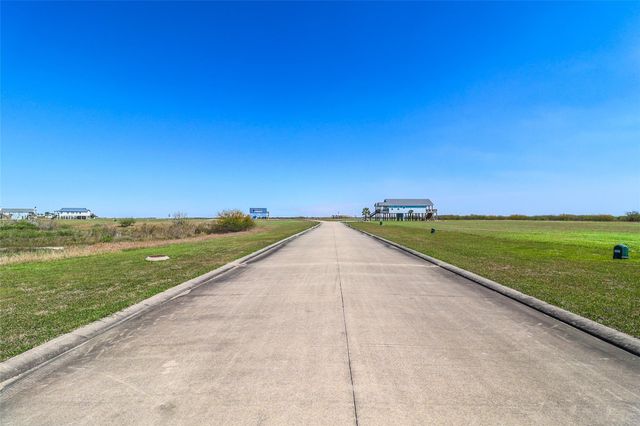 3204 Camp Hulen Drive, Palacios, TX 77465