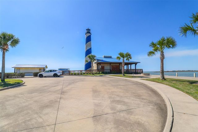 3204 Camp Hulen Drive, Palacios, TX 77465