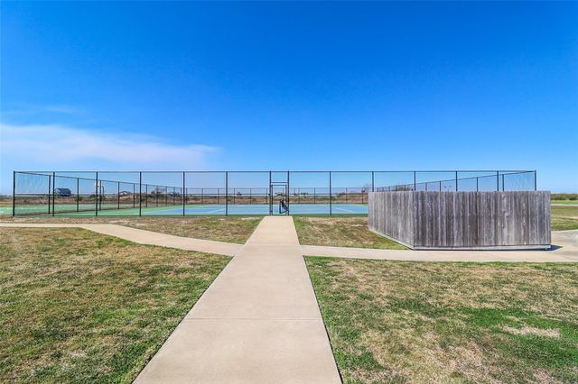 3204 Camp Hulen Drive, Palacios, TX 77465