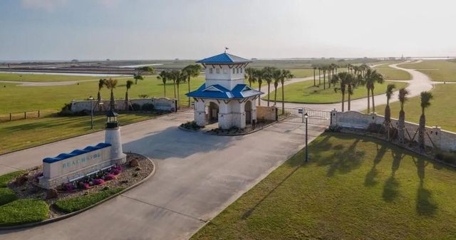 3204 Camp Hulen Drive, Palacios, TX 77465