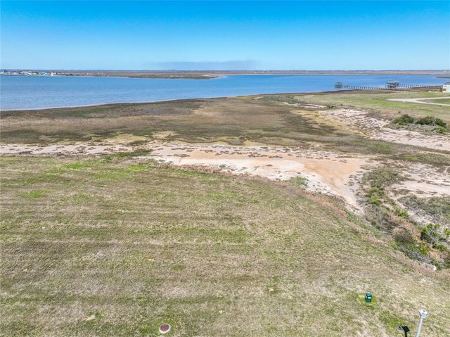 3204 Camp Hulen Drive, Palacios, TX 77465