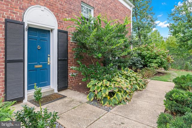 3420 MARTHA CUSTIS DR, Alexandria, VA 22302