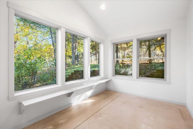 5757 Donaldson Road, Grants Pass, OR 97526