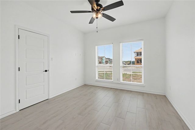 101 Sapphire St, Portland, TX 78374