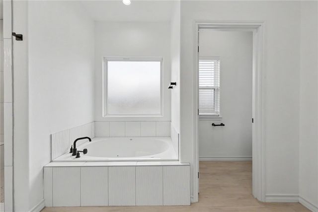 101 Sapphire St, Portland, TX 78374