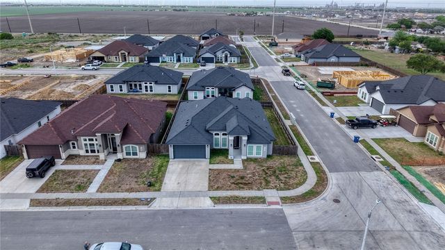 101 Sapphire St, Portland, TX 78374