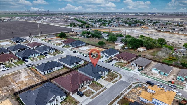 101 Sapphire St, Portland, TX 78374