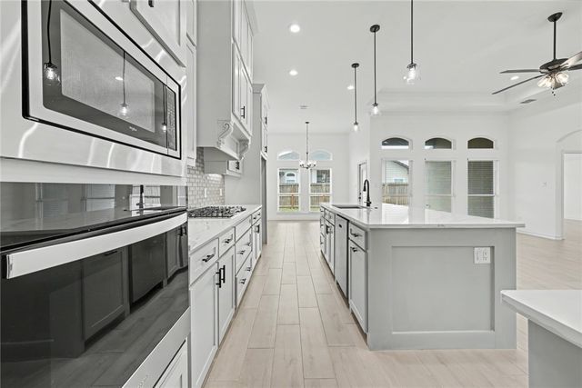 101 Sapphire St, Portland, TX 78374