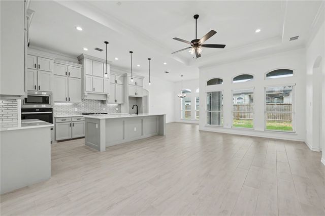 101 Sapphire St, Portland, TX 78374