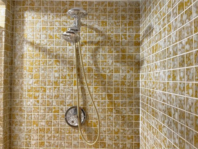 1310 SE 43RD TERRACE, Cape Coral, FL 33904