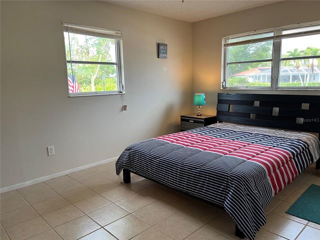 1310 SE 43RD TERRACE, Cape Coral, FL 33904