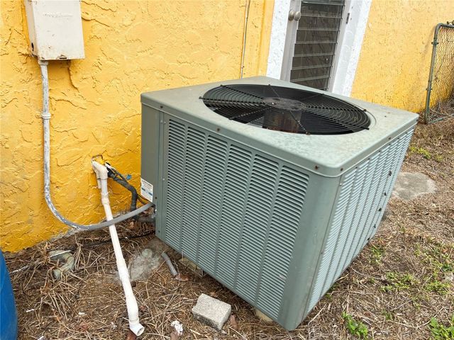 1310 SE 43RD TERRACE, Cape Coral, FL 33904