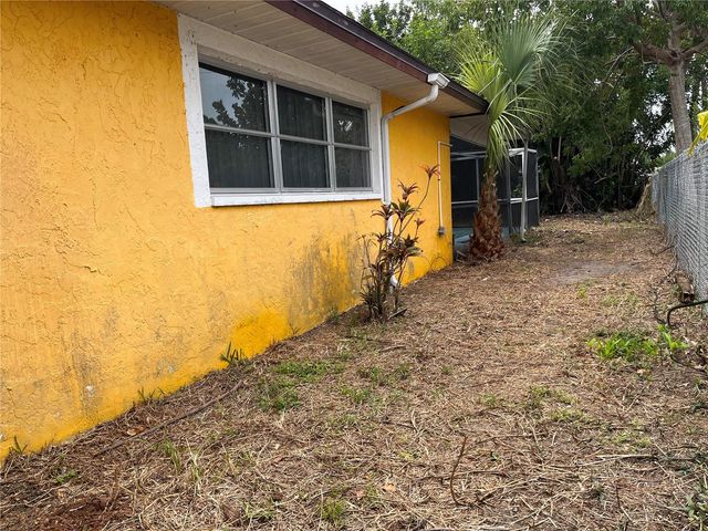 1310 SE 43RD TERRACE, Cape Coral, FL 33904