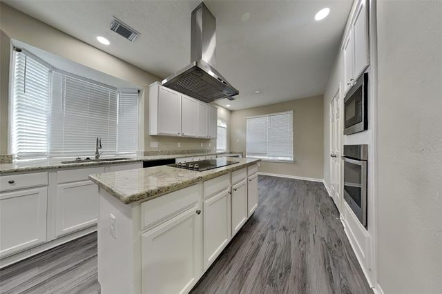 5322 Willow Knoll Court, Houston, TX 77345