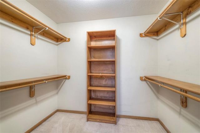 701 16th Avenue S, Greenwood, MO 64034