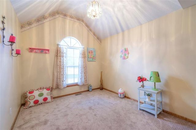 701 16th Avenue S, Greenwood, MO 64034