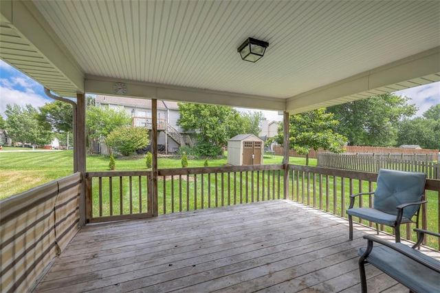 701 16th Avenue S, Greenwood, MO 64034