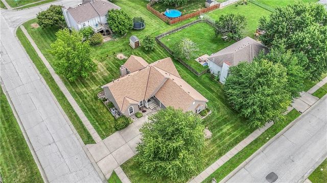 701 16th Avenue S, Greenwood, MO 64034