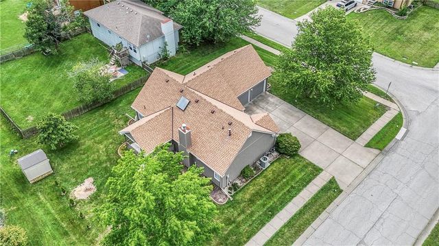 701 16th Avenue S, Greenwood, MO 64034