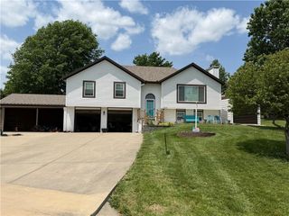 15144 Knight Road, Basehor, KS 66007